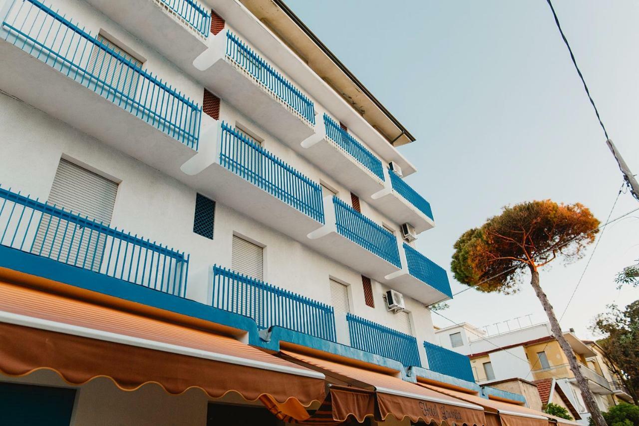 Hotel Lauretta เบลลาเรีย-อีเจอา มารีนา ภายนอก รูปภาพ